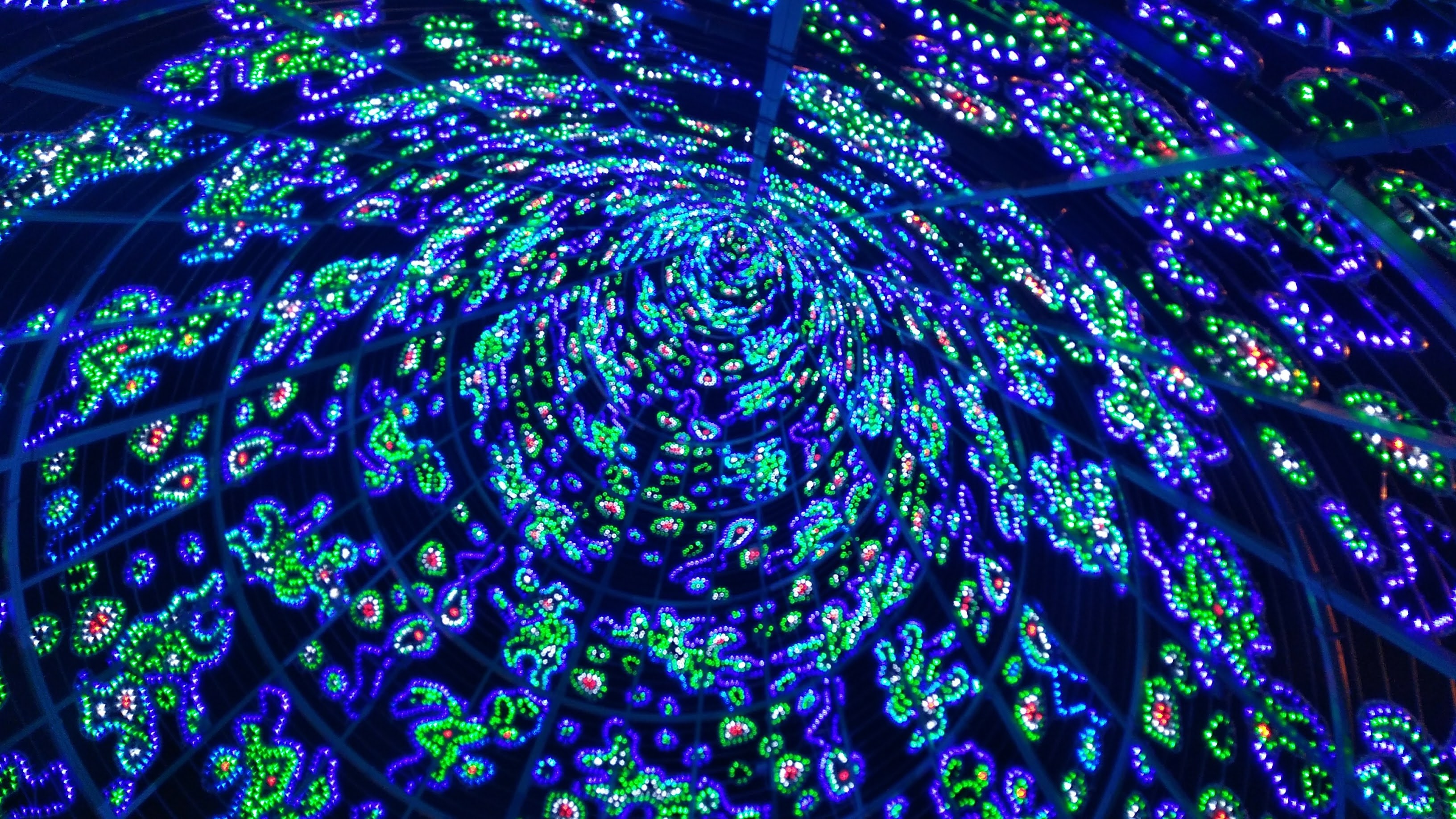 Cibeles Currás - Árbol de Navidad en led