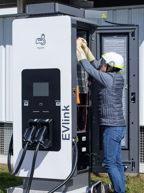 EVlink Pro AC